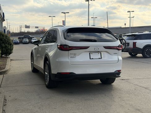 Used 2024 MAZDA CX-90 Plug-In Hybrid w/ Preferred image 7