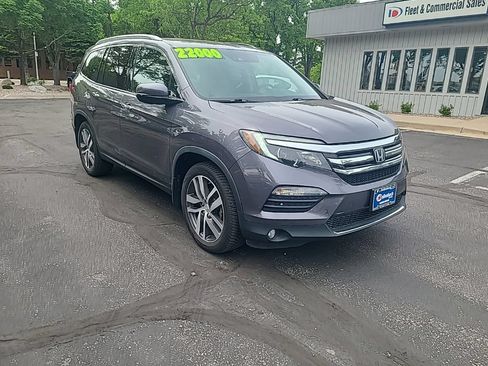 Used 2018 Honda Pilot Elite image 2