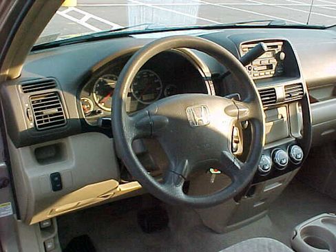 Used 2005 Honda CR-V LX image 15