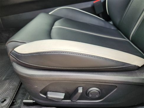 Used 2025 Kia K5 GT-Line w/ GT-Line Premium Package image 25