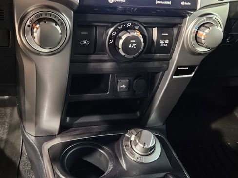 Used 2021 Toyota 4Runner SR5 Premium w/ Moonroof Package image 32