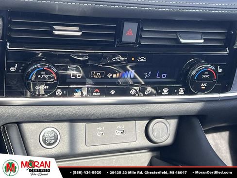 Used 2023 Nissan Rogue Platinum w/ Platinum Premium Package AWD/4WD image 24