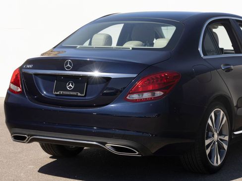 Used 2016 Mercedes-Benz C 300 Sedan image 11