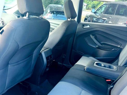 Used 2018 Ford Escape SE image 34