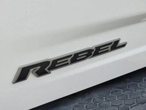 Used 2017 RAM 1500 Rebel w/ Luxury Group AWD/4WD image 7