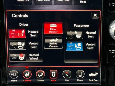 Used 2020 RAM 1500 Laramie image 22