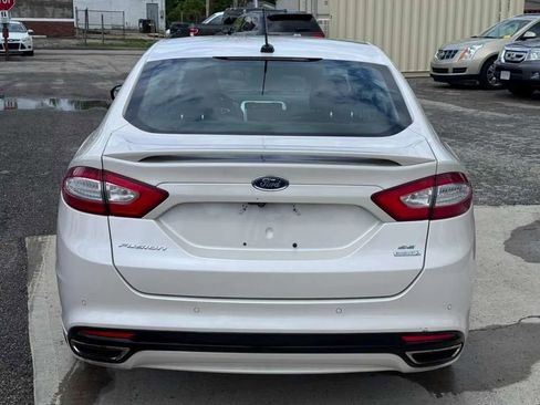 Used 2016 Ford Fusion SE FWD image 4