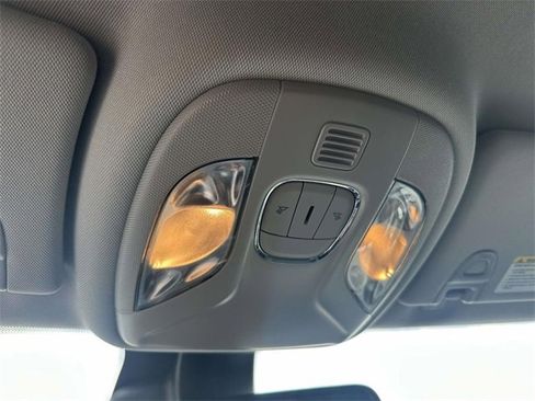 Certified 2022 Jeep Compass Limited image 37