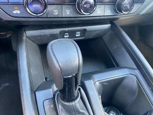 Certified 2024 Honda Accord EX image 22