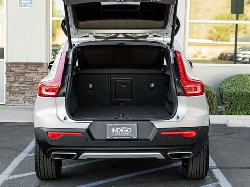 Used 2019 Volvo XC40 T5 Inscription image 21