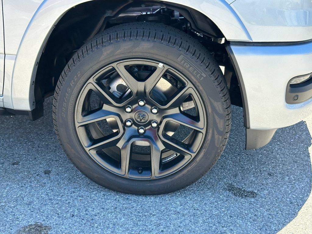 New 2026 RAM 1500 Laramie w/ Laramie Preferred Package AWD/4WD image 12