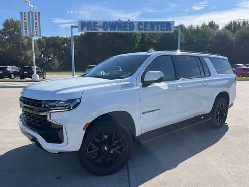 Used 2022 Chevrolet Suburban Z71 w/ Z71 Off-Road Package AWD/4WD image 2