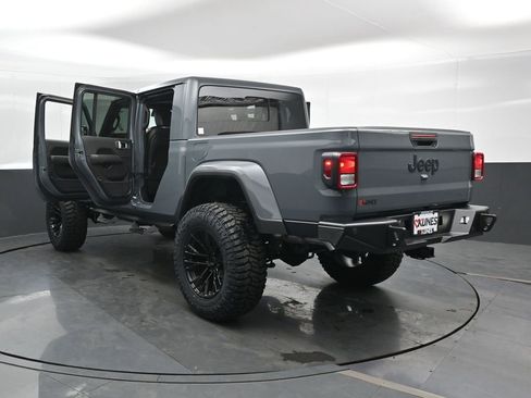 New 2025 Jeep Gladiator Sport AWD/4WD image 47