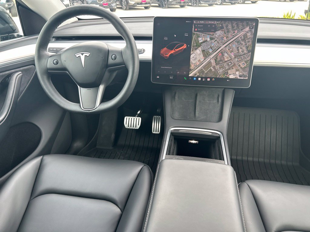 Used 2024 Tesla Model Y Performance AWD/4WD image 25