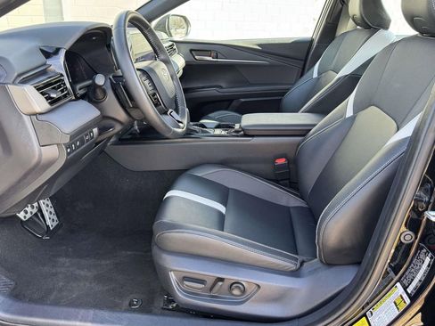 Certified 2025 Toyota Camry SE image 20