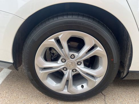 Used 2024 Honda Accord Sport image 16