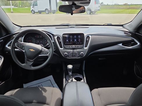 Used 2023 Chevrolet Malibu LT FWD image 13