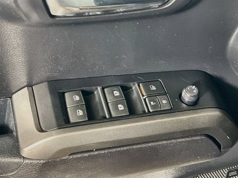 Certified 2021 Toyota Tacoma TRD Off-Road w/ TRD Premium Off Road Package AWD/4WD image 16