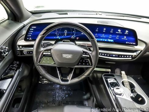 Certified 2024 Cadillac Lyriq Sport AWD/4WD image 3