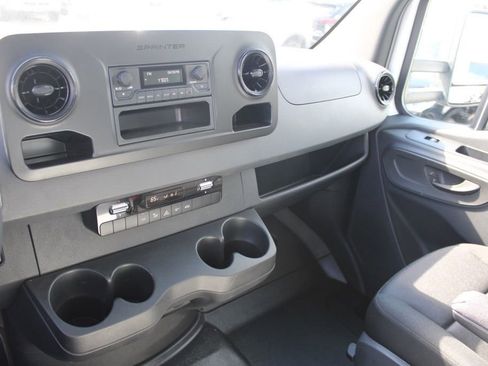 Used 2023 Mercedes-Benz Sprinter 3500 image 26