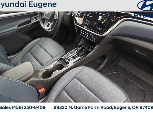 Used 2023 Chevrolet Bolt EUV Premier w/ Super Cruise Package image 21