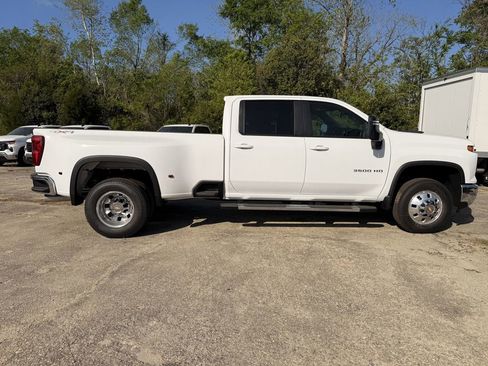 New 2026 Chevrolet Silverado 3500 LT w/ All Star Edition AWD/4WD image 7