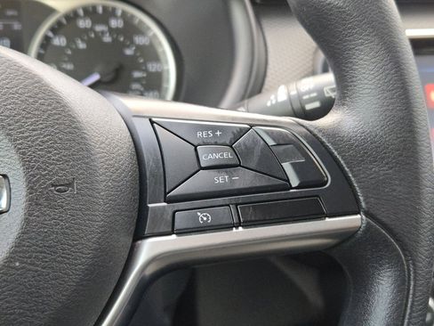 Used 2021 Nissan Kicks S image 21