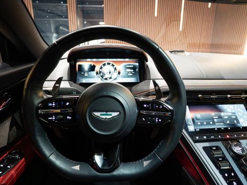 Used 2024 Aston Martin DB12 Coupe RWD image 13