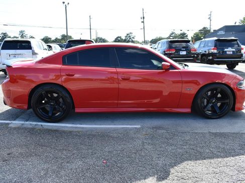 Used 2019 Dodge Charger Scat Pack w/ Dynamics Package RWD image 5