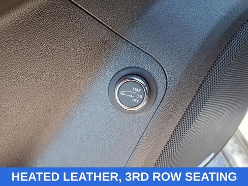 Used 2023 GMC Acadia SLT image 35