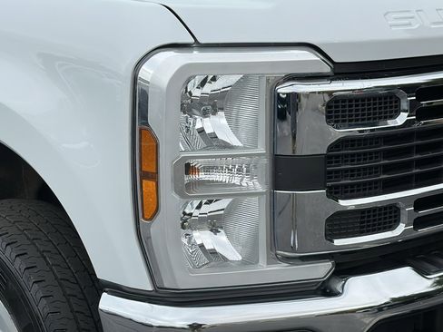 Used 2024 Ford F250 XLT image 4