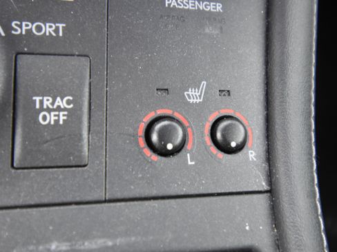 Used 2017 Lexus CT 200h w/ Navigation System Package FWD image 15
