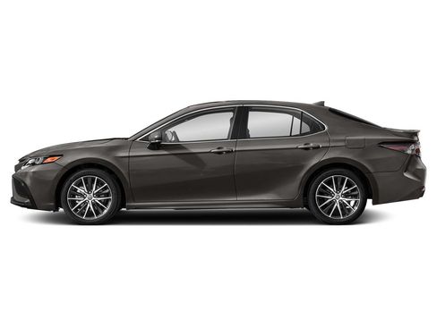 Used 2024 Toyota Camry SE w/ Blackout Package (TMS) FWD image 3