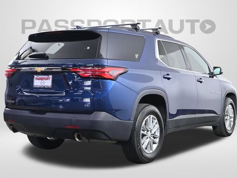 Used 2023 Chevrolet Traverse LT FWD image 8