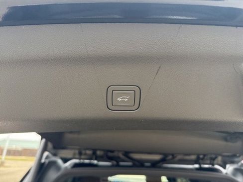 New 2026 Chevrolet Tahoe High Country image 9