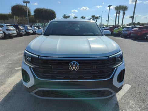 New 2026 Volkswagen Atlas Cross Sport SE image 11