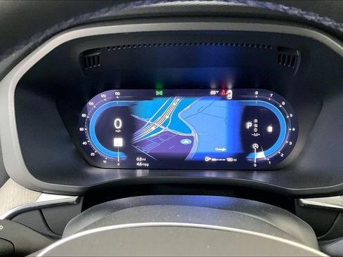 Certified 2025 Volvo XC60 B5 Plus image 27