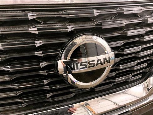 Used 2021 Nissan Rogue SV image 29