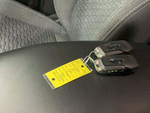 New 2025 Ford Ranger XL image 8