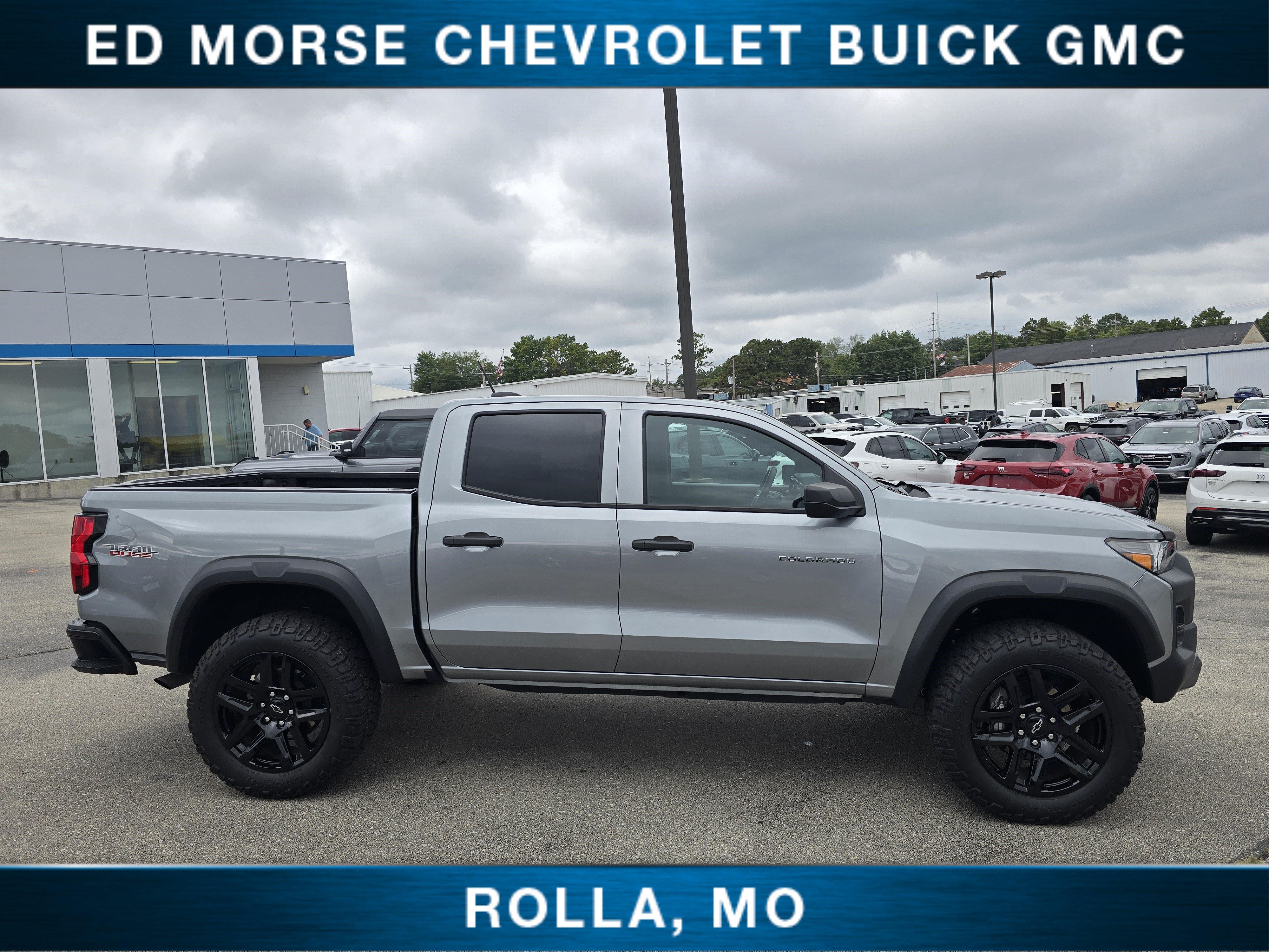 Certified 2023 Chevrolet Colorado Trail Boss w/ Advanced Trailering Package AWD/4WD image 2