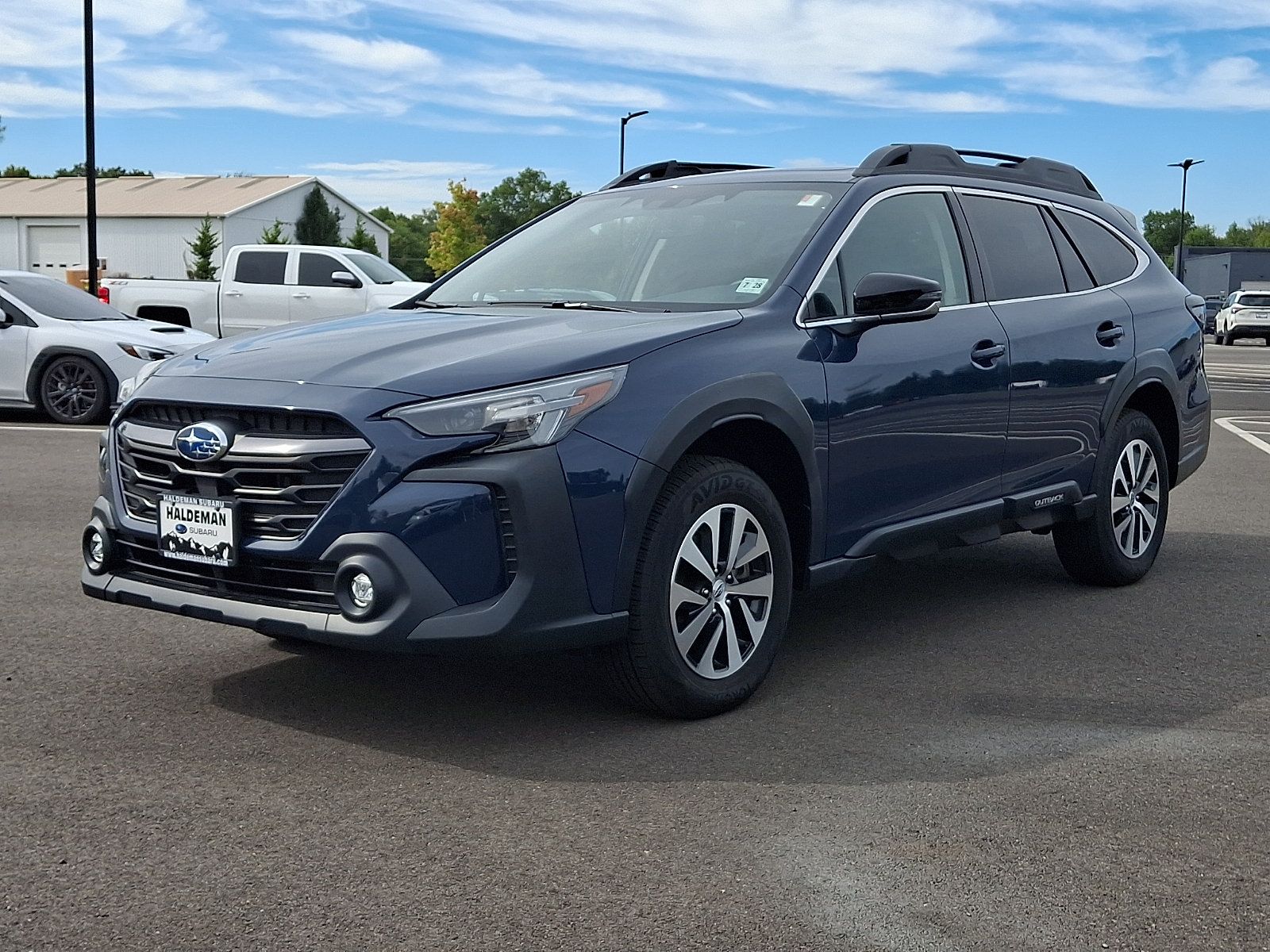 Certified 2024 Subaru Outback Premium AWD/4WD image 3