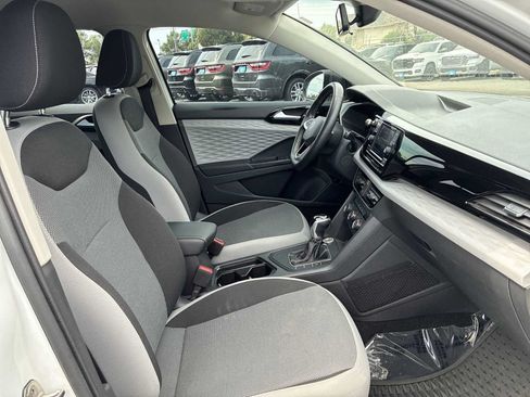 Used 2022 Volkswagen Taos S FWD image 23
