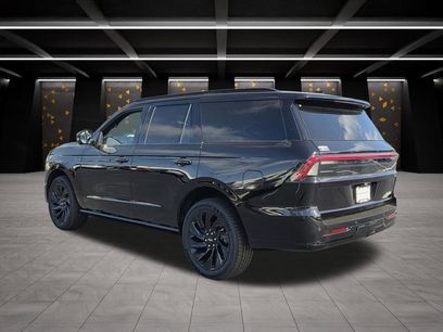 New 2026 Lincoln Navigator Reserve w/ Jet Appearance Package
