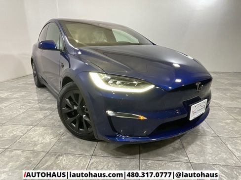 Used 2023 Tesla Model X Plaid image 11