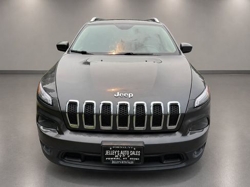 Used 2015 Jeep Cherokee Latitude w/ Cold Weather Group AWD/4WD image 4