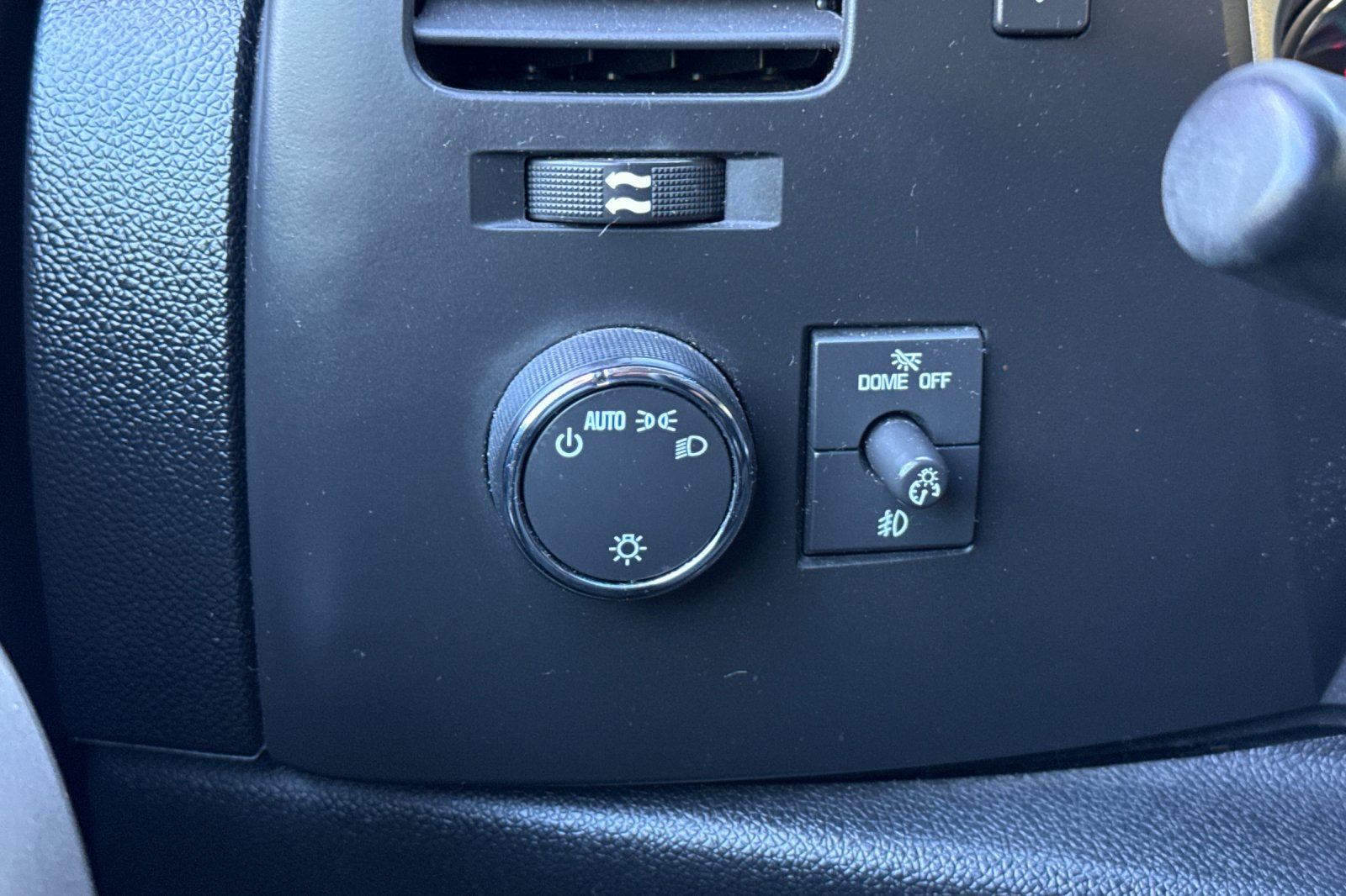 Used 2012 Chevrolet Silverado 1500 LT RWD image 31