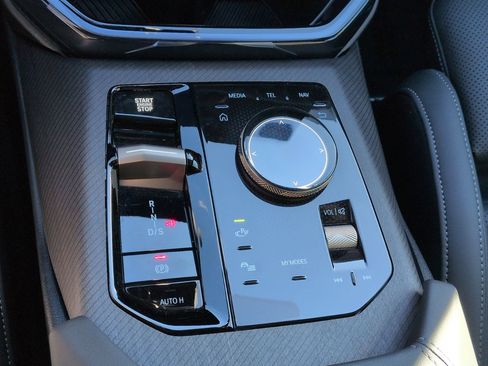 Used 2025 BMW X3 xDrive30i w/ Convenience Package image 25