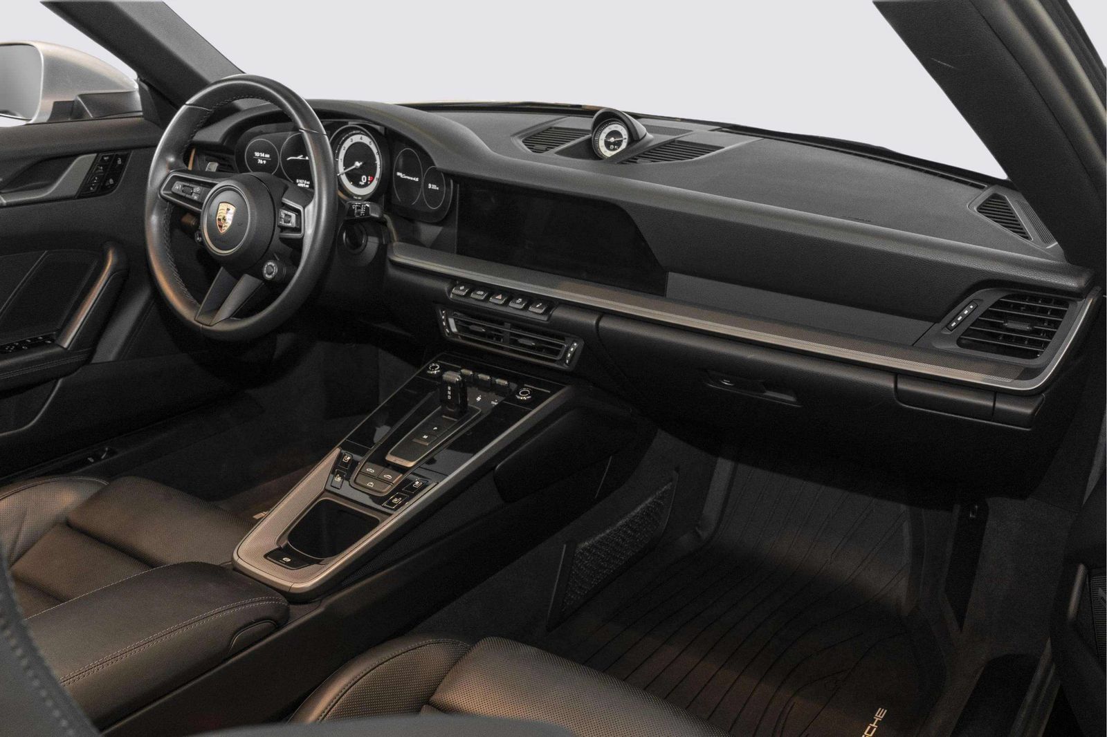 Used 2020 Porsche 911 Cabriolet image 52