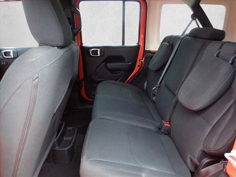 Used 2023 Jeep Wrangler Unlimited AWD/4WD image 9