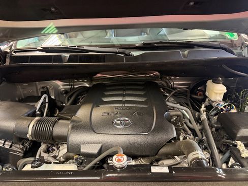 Used 2020 Toyota Tundra Limited w/ Limited Premium Package image 20